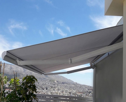 Ποια είναι η κατάλληλη εποχή για εγκατάσταση τέντας